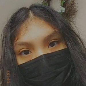 Meet your Posher, Adelina